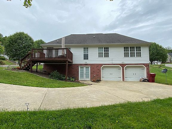 2nd image of 1021 Sunrise Valley Dr