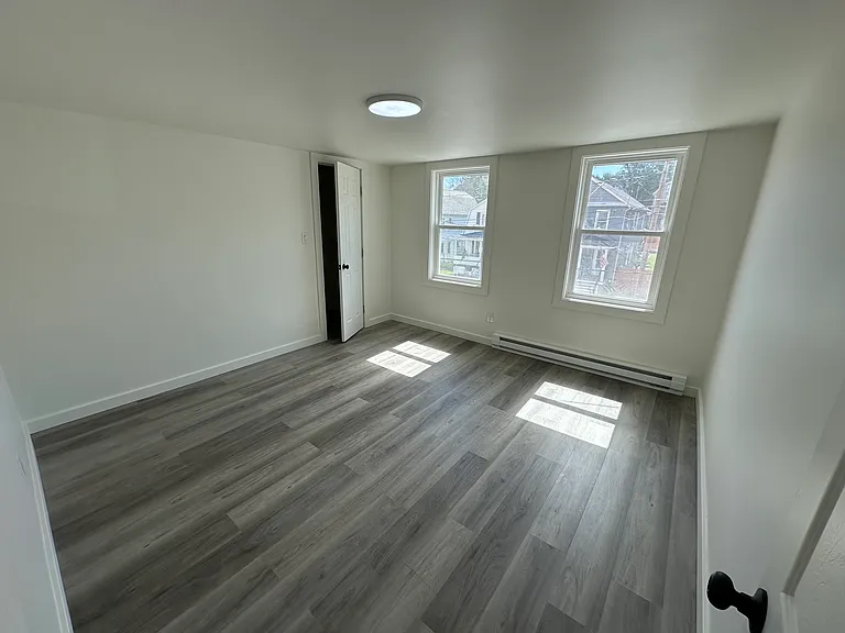 192 Boland Ave — Photo 11