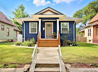 210 Orchard St, Elgin, IL 60123