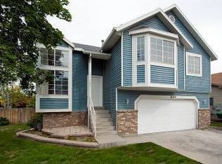 8122 S Angel St, Salt Lake City, UT 84070