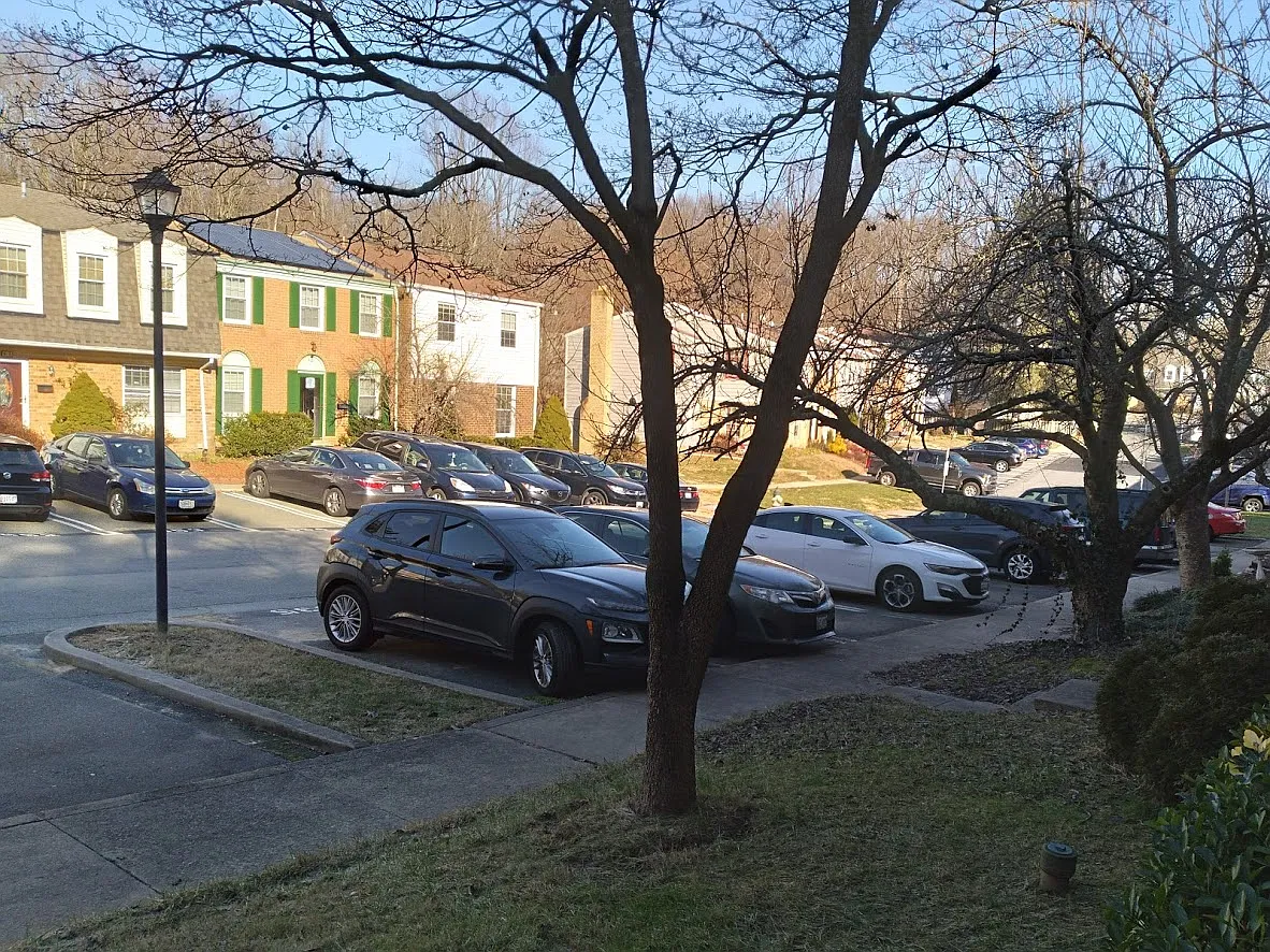 Honey Brook Ln, Gaithersburg — Photo 2
