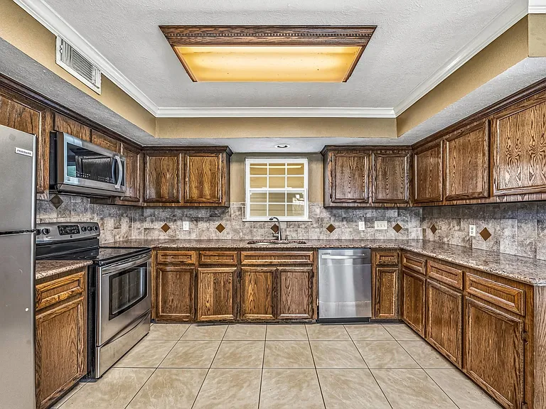 11510 Pagoda Dr — Photo 4