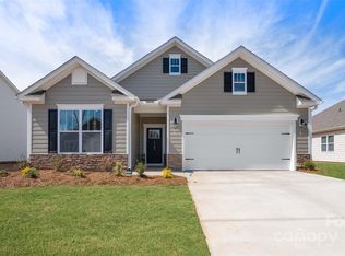 610 River Bottom Rd, Hendersonville, NC 28792