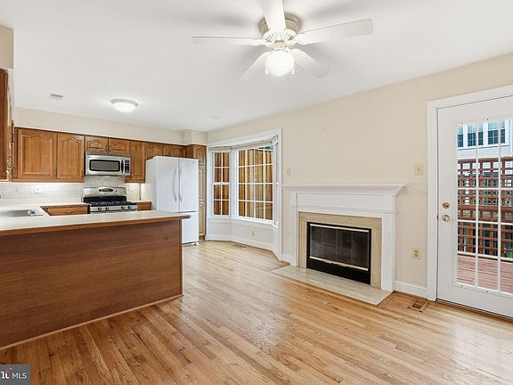 2nd image of 6537 Milva Ln