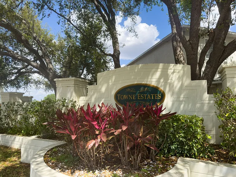 12962 Fennway Ridge Dr — Photo 26