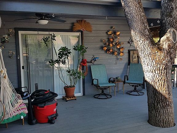 4th image of 7631 Mariposa Ave
