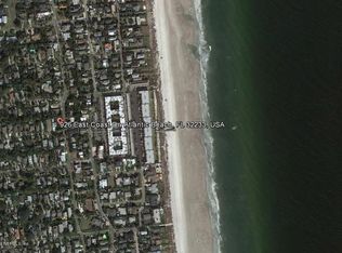 926 E Coast Dr, Atlantic Beach, FL 32233