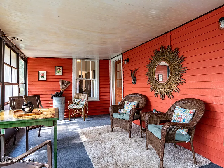1211 Houston St — Photo 10