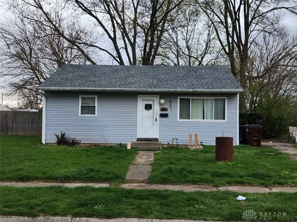 255 Pat Ln, Fairborn, OH 45324