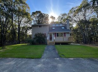 183 Daisy Dr, Effort, PA 18330