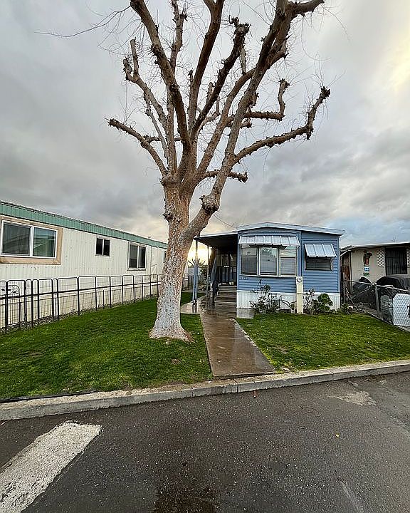 1st image of 3423 Leslie Ln