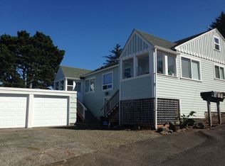 1727 NE 17th St UNIT A, Lincoln City, OR 97367