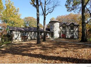 3480 Bassett Rd, Pacific, MO 63069