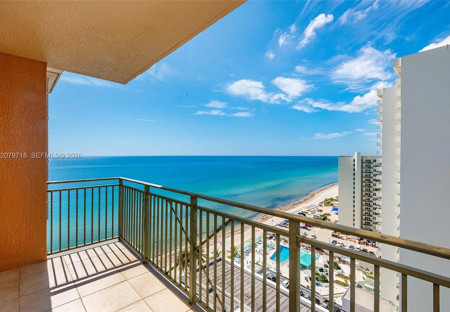 2 bed, 1200 sqft, $4,500 — Photo 1
