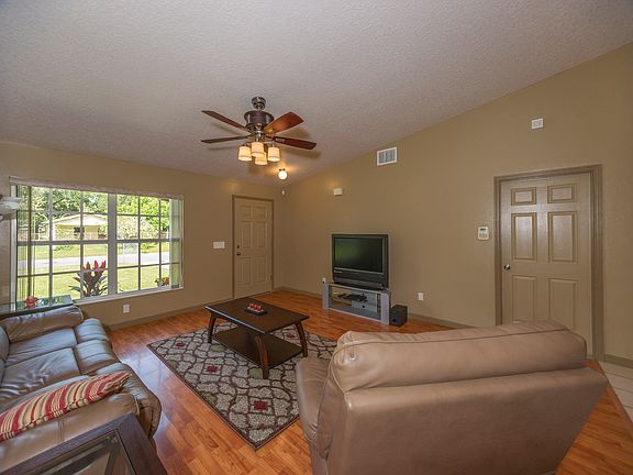 5th image of 204 W Idlewild Ave