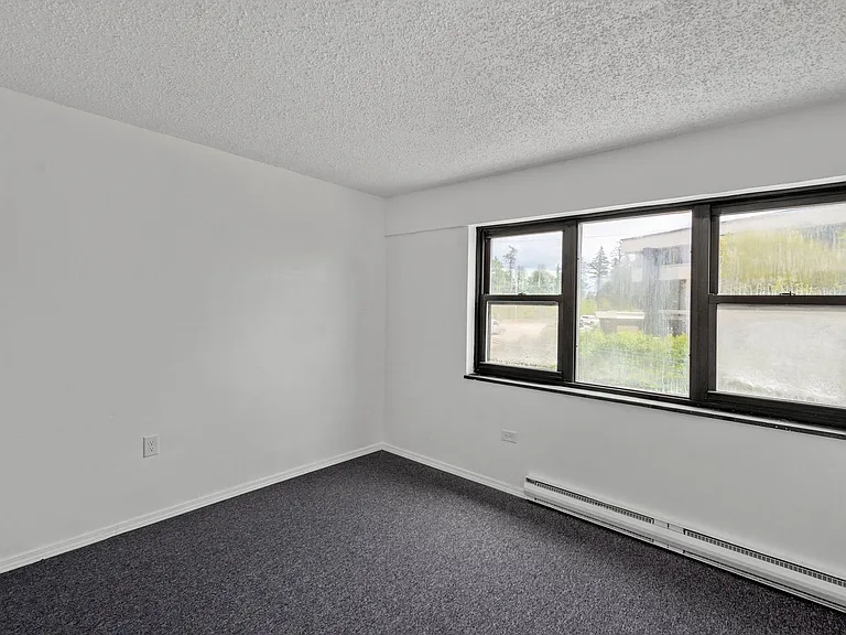 Penn Towers Apartments — Photo 21