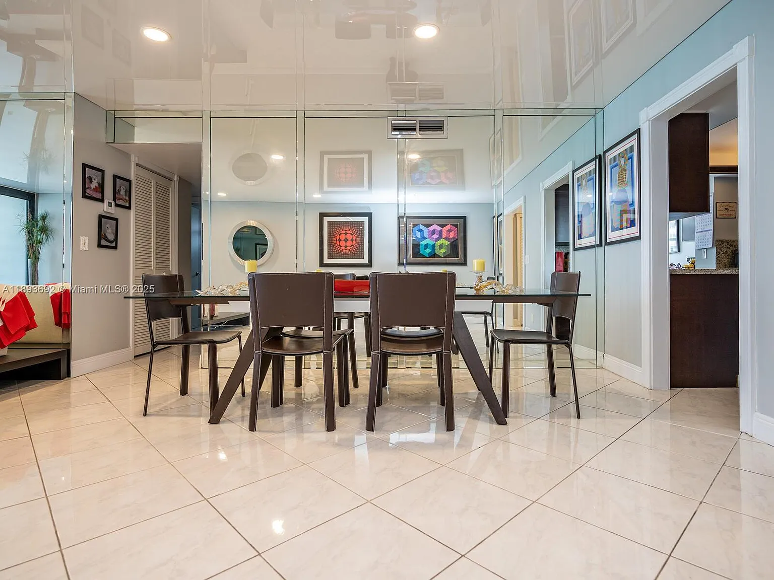 2401 S Ocean Dr — Photo 4