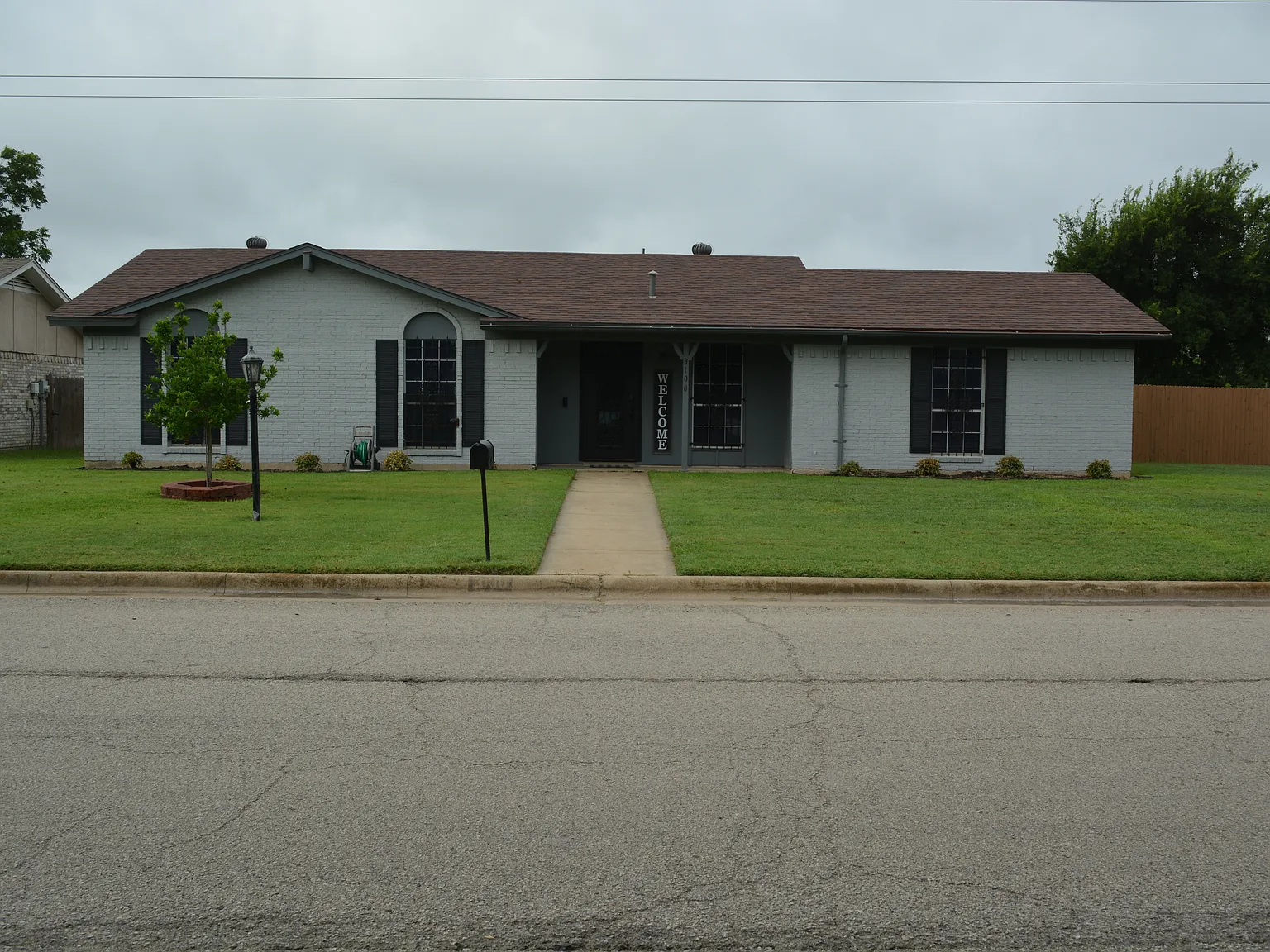 3 bed, 1211 sqft, $4,500 — Photo 3