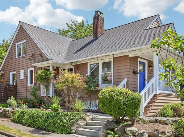 3920 Ashworth Avenue N, Seattle, WA 98103