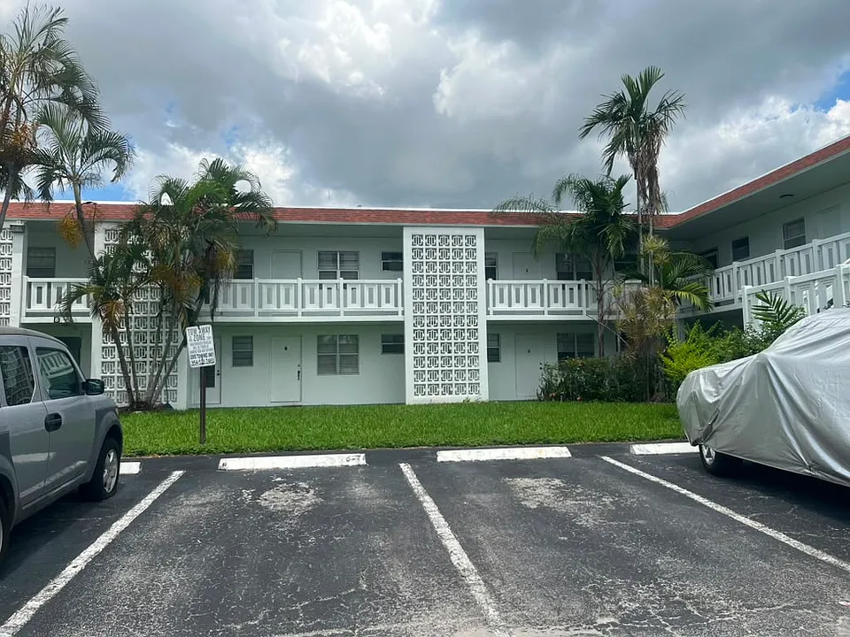 1400 NW 43rd Ter #206
