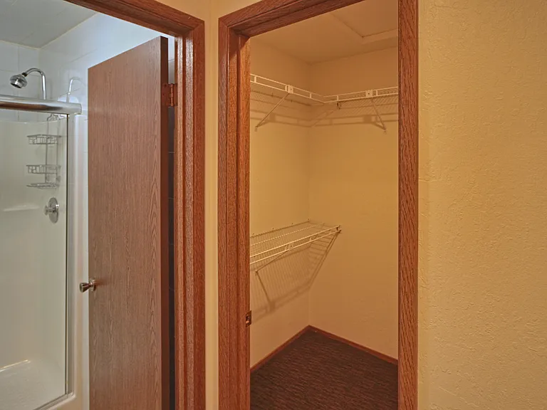 38515 Botany Grn — Photo 13