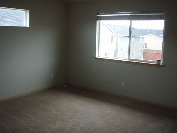 5th image of 18544 96th Ave E