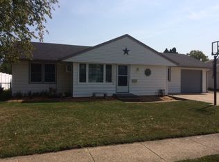 6229 John St, Loves Park, IL 61111
