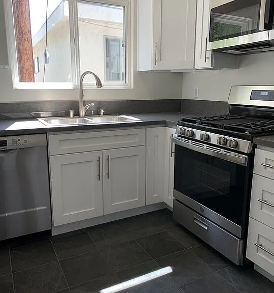1219 N Crescent Heights Blvd #B — Photo 8