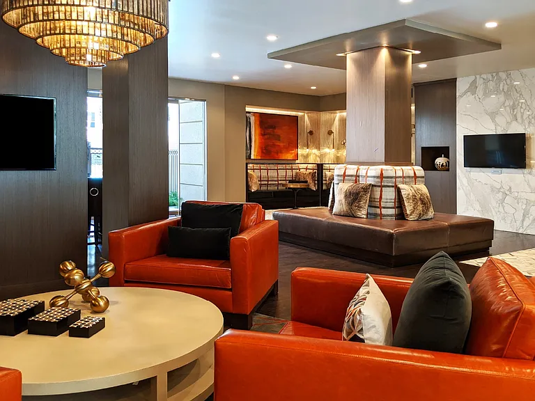 Tuscany Walk Apartments — Photo 8