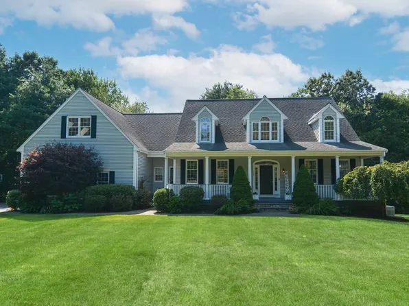 447 South St, Foxboro, MA 02035