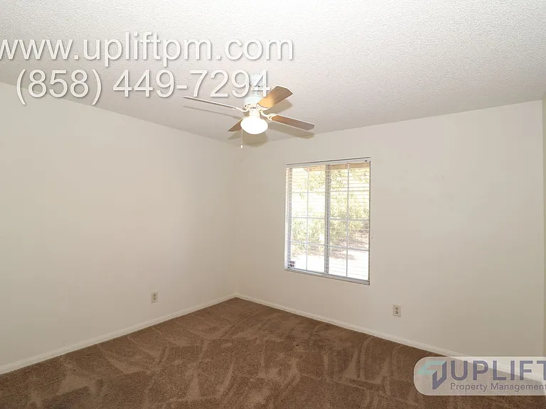 15938 Caras Ct — Photo 9