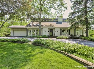 28350 N Ivy Ln, Libertyville, IL