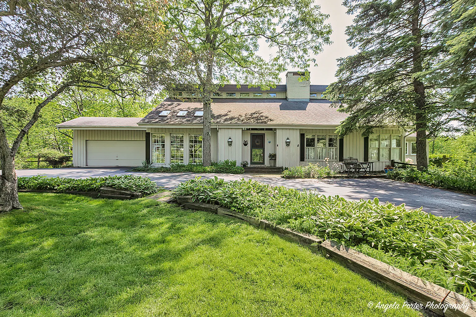 28350 N Ivy Ln photo 1
