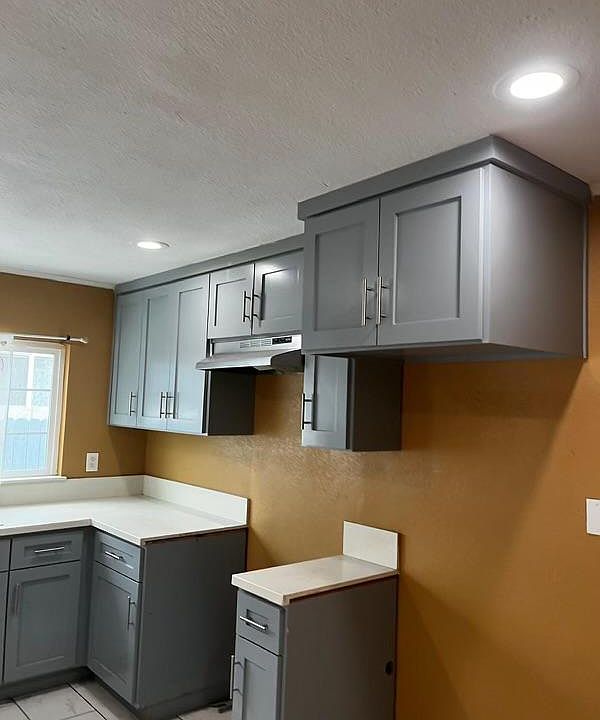 1st image of 1150 E 80th St #1150