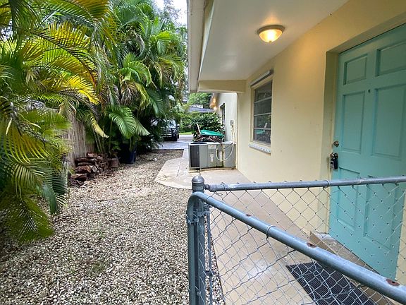 3rd image of 7281 SW 166th St