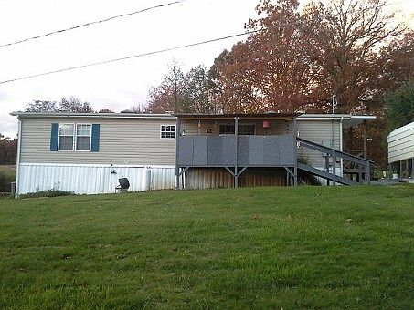 2nd image of 1162 White Oak Rd