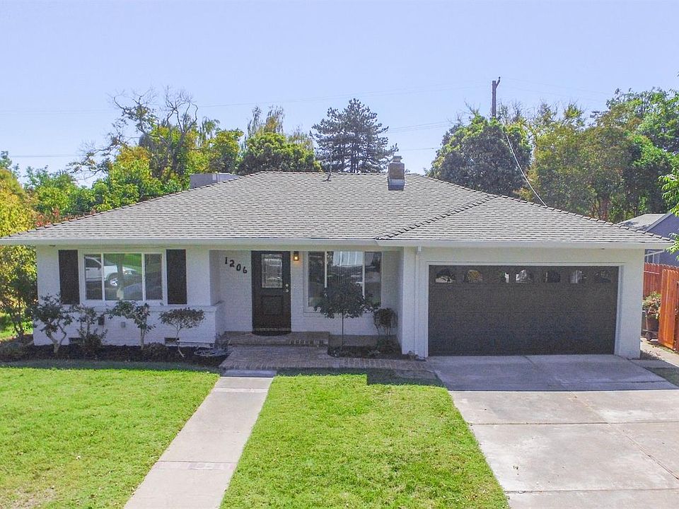 1st image of 1206 Sheridan Way