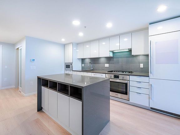 2nd image of 3331 Brown Rd #608