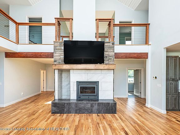 4th image of 1311 Harper Rd