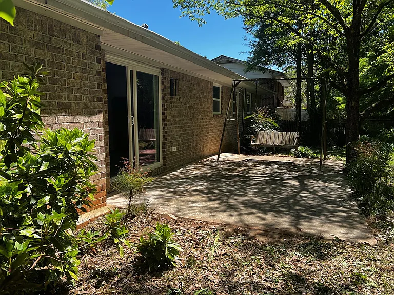 1681 Camperdown Cir — Photo 30
