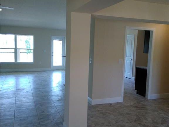 5th image of 1314 Scarlet Oak Cir