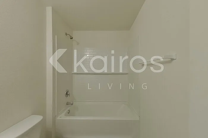 262 Grenada St — Photo 13