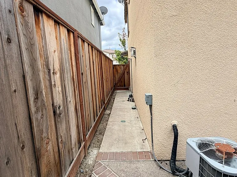 2336 Millenium Ln — Photo 16