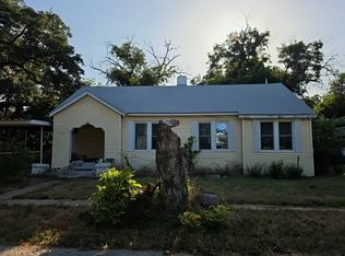 1414 S College St, Brady, TX 76825