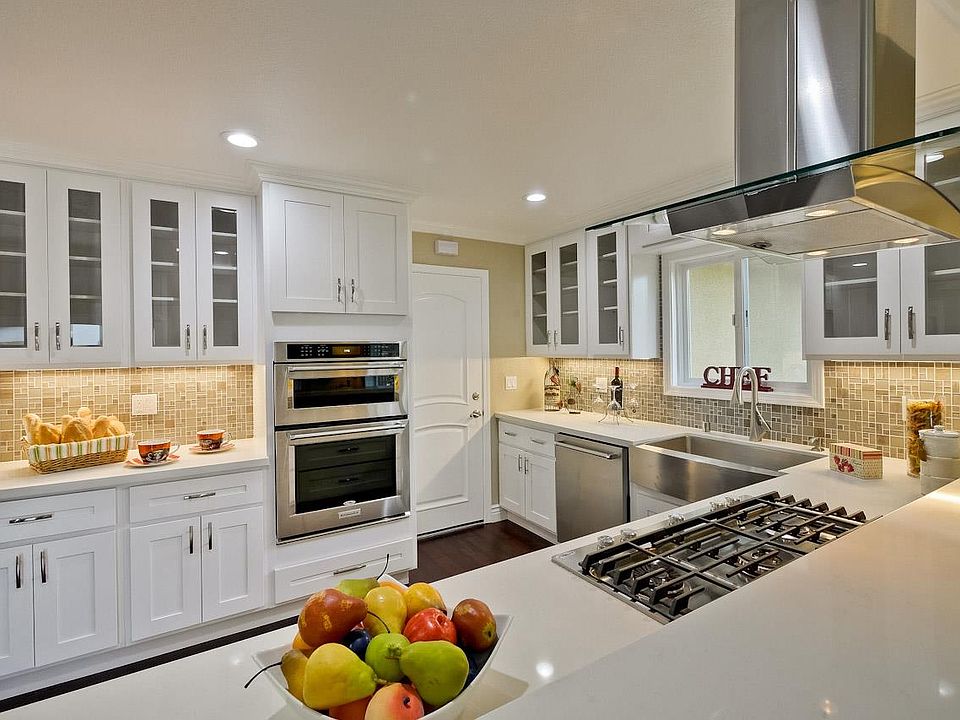 1st image of 4492 Calle De Arroyo