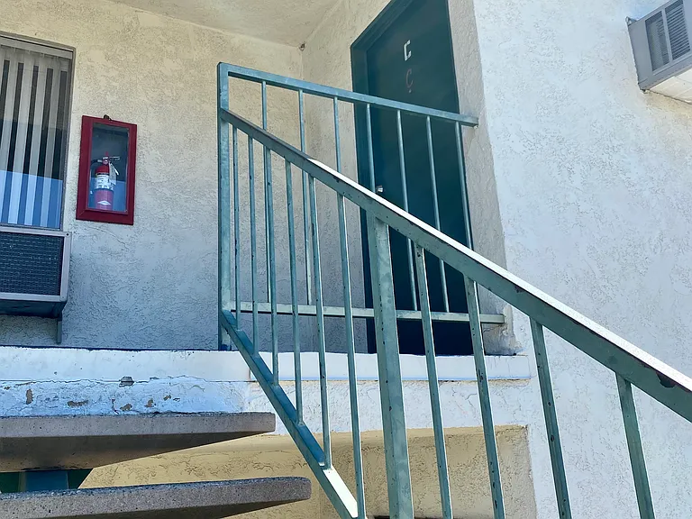8798 Lomita Dr #C — Photo 16