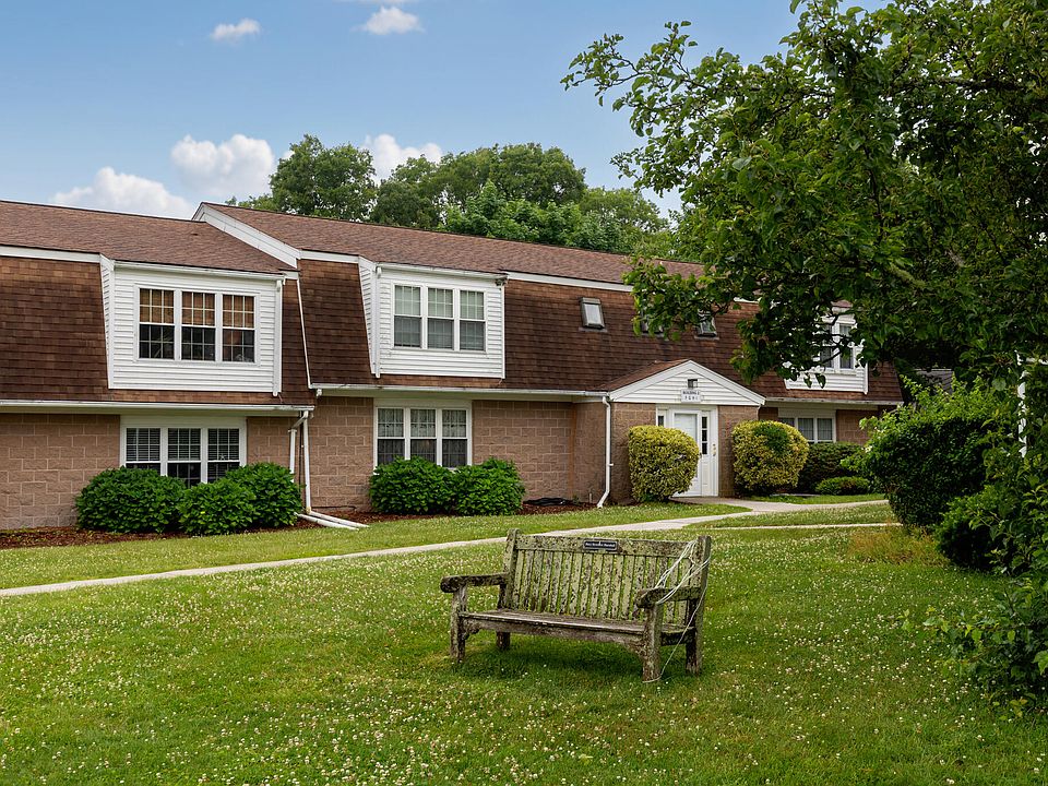 1st image of 9 Pleasant Park Avenue APT 2I