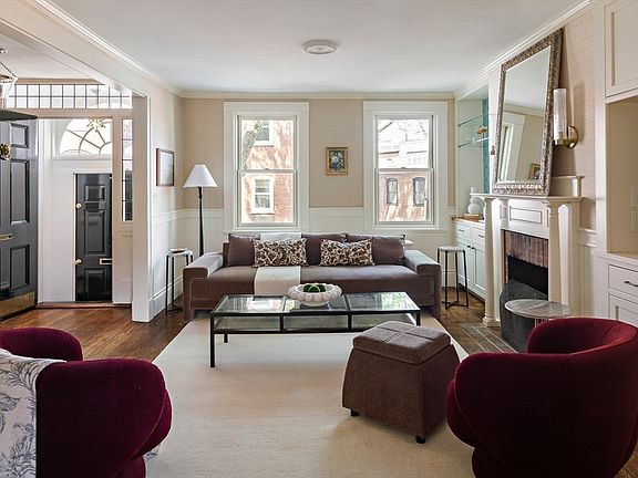 4th image of 115 Baldwin St