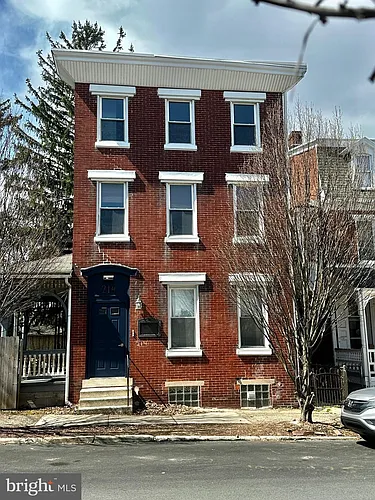 214 Gay St Photo 1