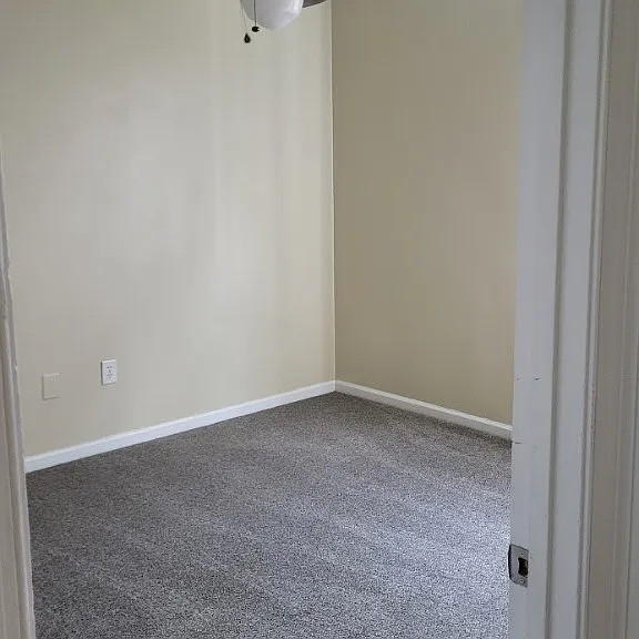 206 Spring Dr — Photo 18